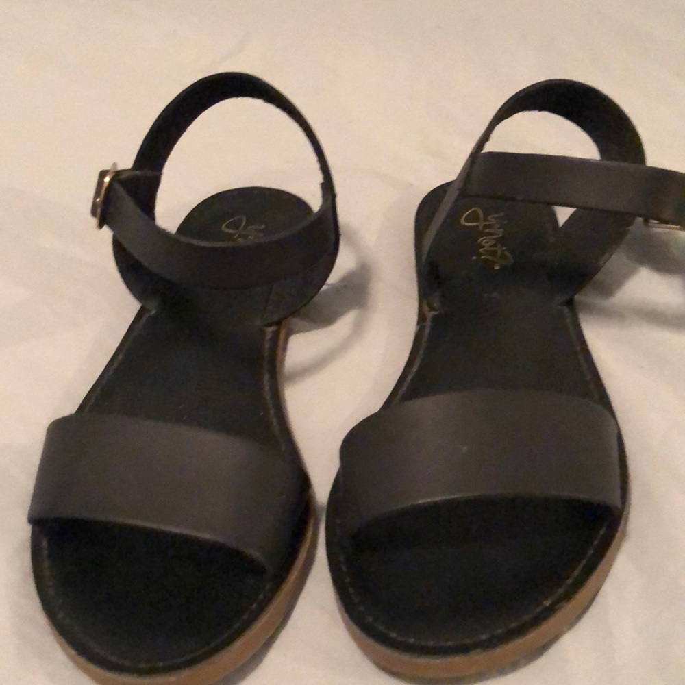 Y Not Sandals